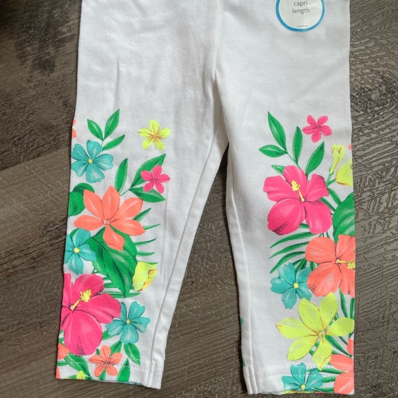 🌺NWT Carter’s White Tropical Floral Capri Leggings - Picture 3 of 3